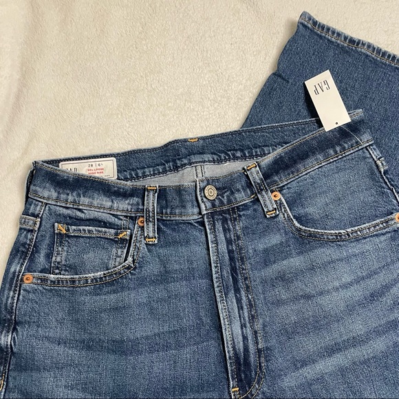 Gap High Rise '90s Loose Jeans in Organic Cotton with Washwell - Picture 6 of 7